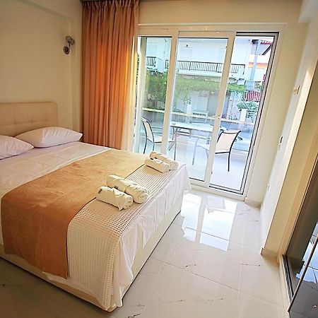 Sky Rays Luxury Apartments Nikiti  Exterior foto