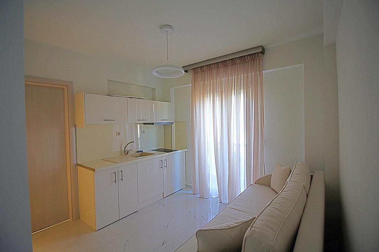 Sky Rays Luxury Apartments Nikiti  Exterior foto