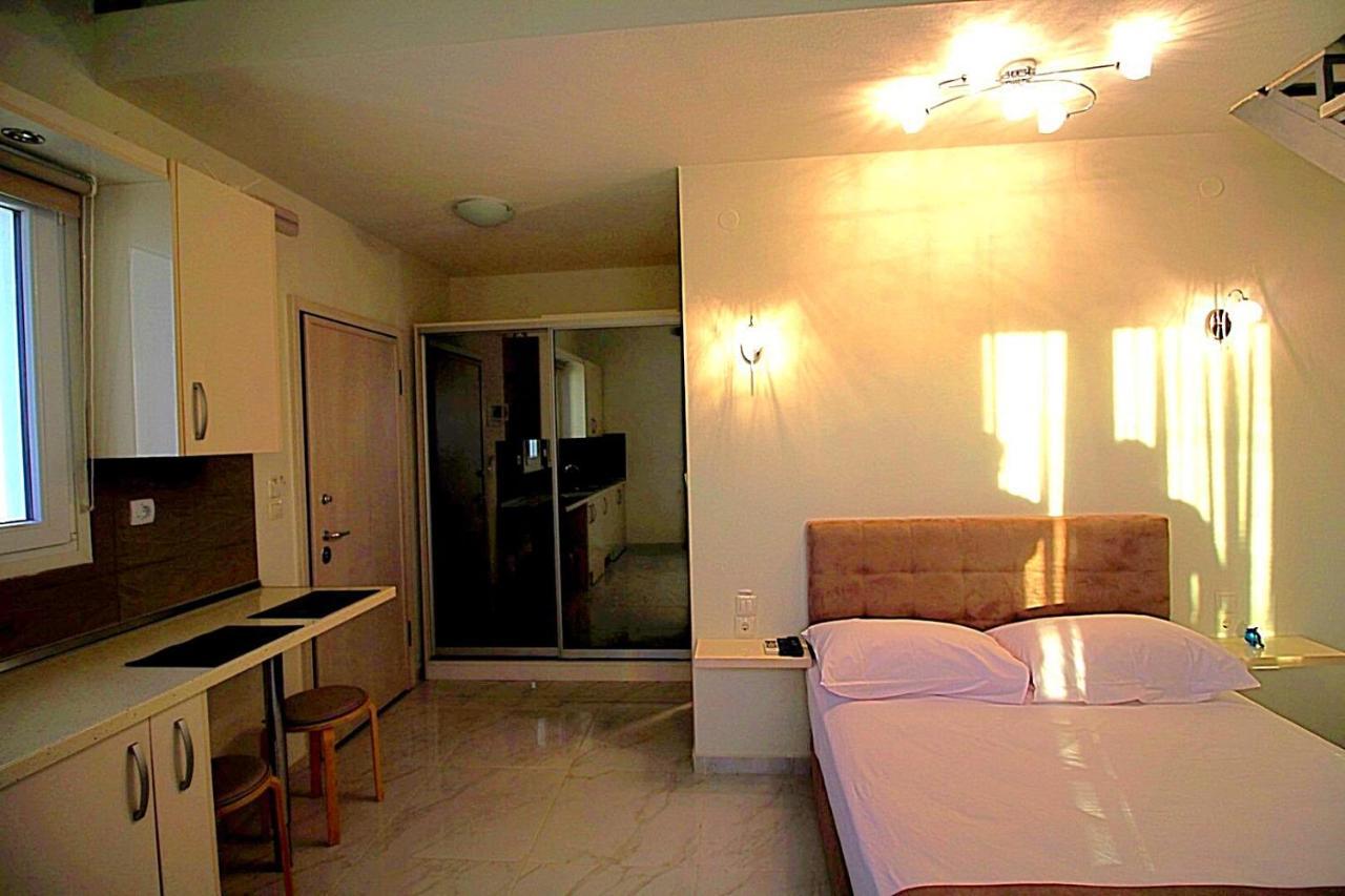 Sky Rays Luxury Apartments Nikiti  Exterior foto