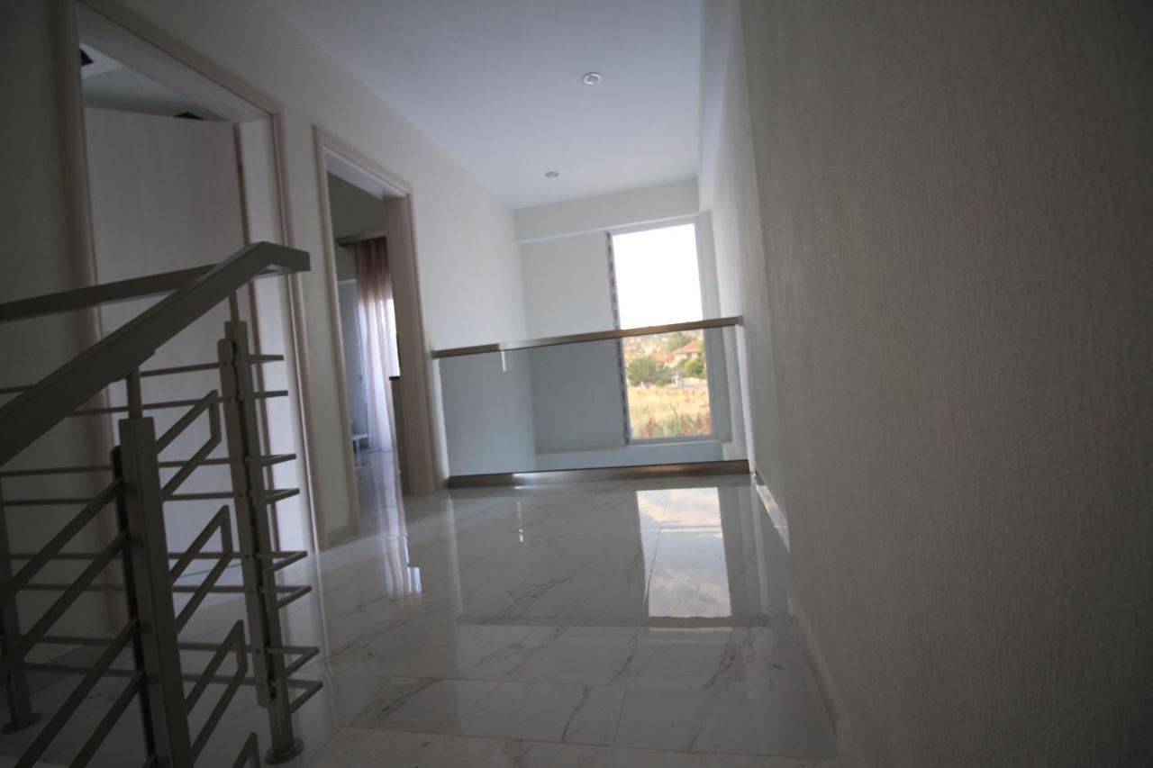 Sky Rays Luxury Apartments Nikiti  Exterior foto